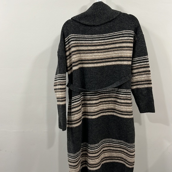 Revolve Heartloom Lina Duster cardigan - Picture 8 of 9